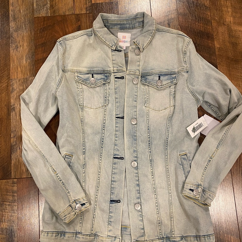 NWT LuLaRoe light Denim Jean Jacket Jaxon size medium - Picture 1 of 3